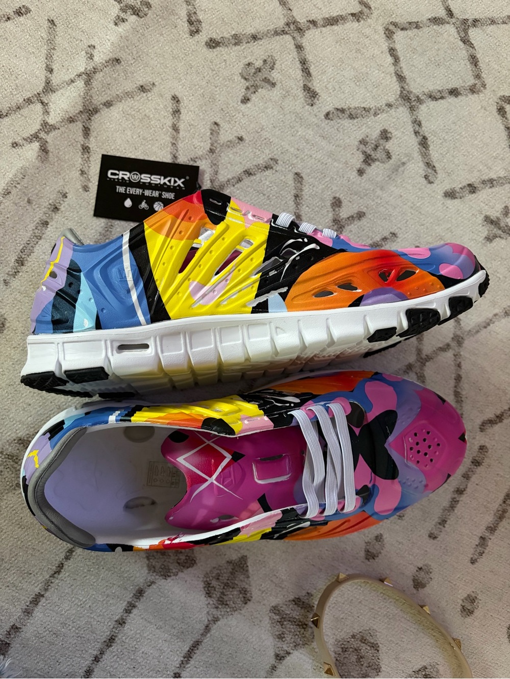 Crosskix APX NYC Graffiti Water Shoes Men’s 9 Women’s 10.5 NWT - Picture 2 of 8